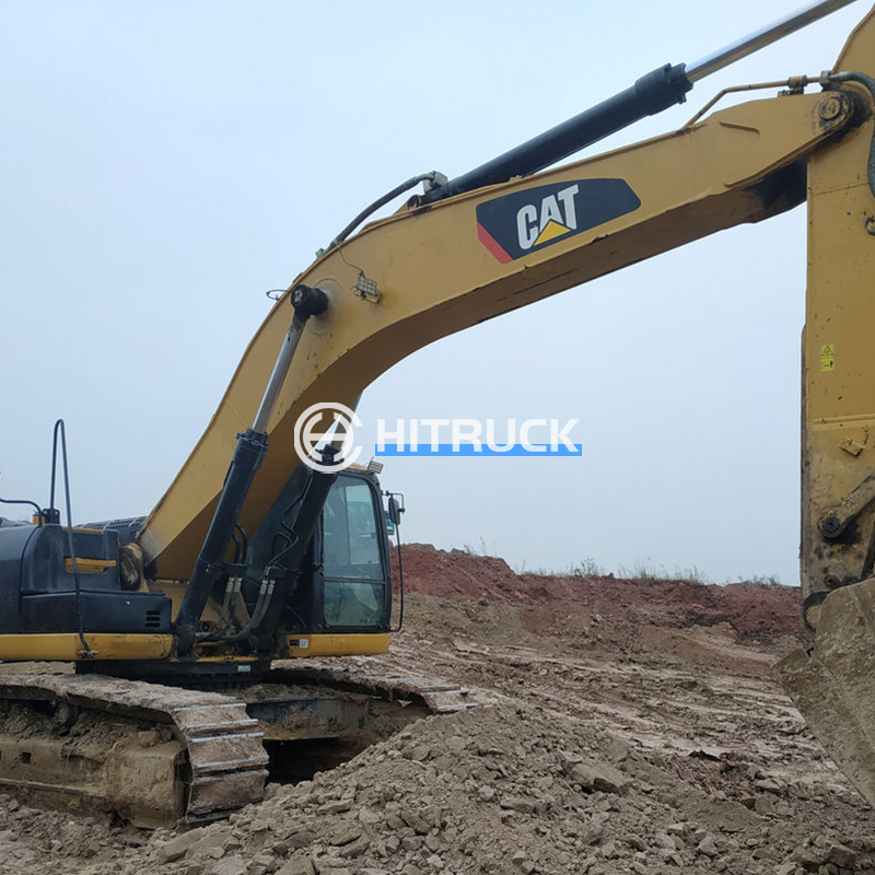 CAT CAT336D2 excavato